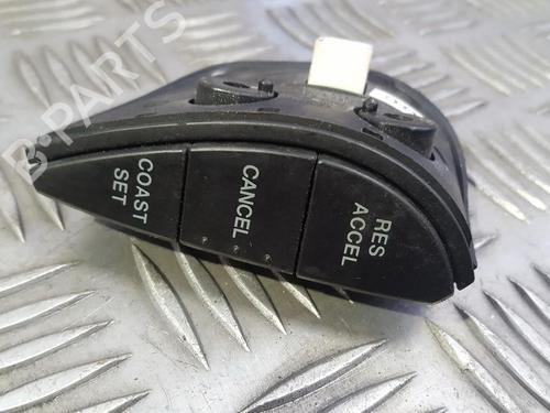Used Steering wheel controls Steering wheel controls 35683027 35683027