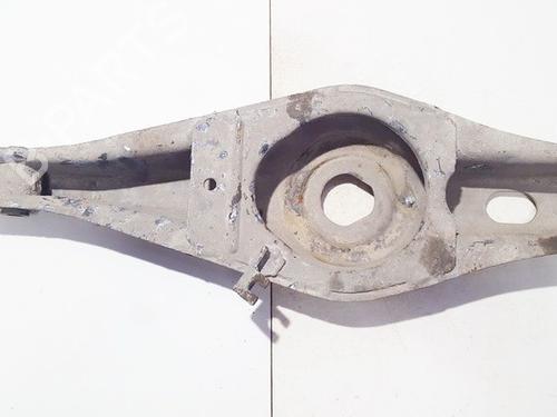 Used Right rear suspension arm Right rear suspension arm 35858182 35858182
