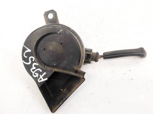 horn-skoda-fabia-i-6y2-1999-2000-2001-2002-2003-2004-2005-2006-2007-2008-35247165 main image