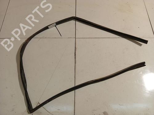 Gummiliste Gummiliste MAZDA 323 C IV (BG) 1.3 16V (BG3S) (73 hp) 34773051 34773051