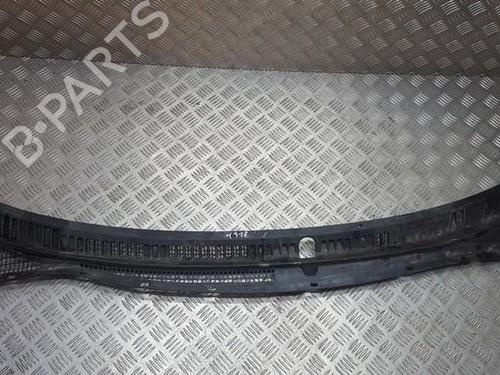 Grelha curcuvan Grelha curcuvan MAZDA 323 C IV (BG) 1.3 16V (BG3S) (73 hp) 35709884 35709884