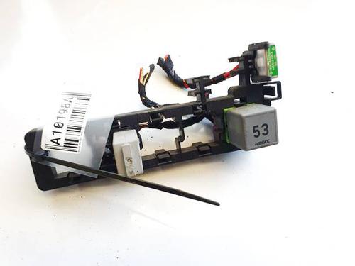 Fuse box SKODA SUPERB II (3T4) 1.8 TSI | BP32570767E1 