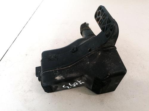 Used Fuse box Fuse box TOYOTA AVENSIS VERSO (_M2_) 2.0 D (CLM20_, CLM20R) (116 hp) 32874336 32874336