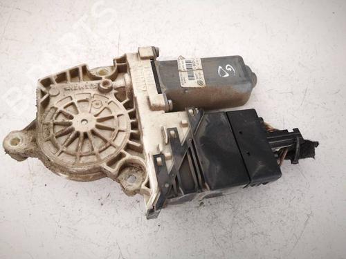 Used Right rear window motor Right rear window motor VW PASSAT B6 (3C2) 2.0 TDI (140 hp) 36688248 36688248