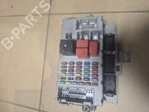 Used Fuse box Fuse box 36910121 36910121