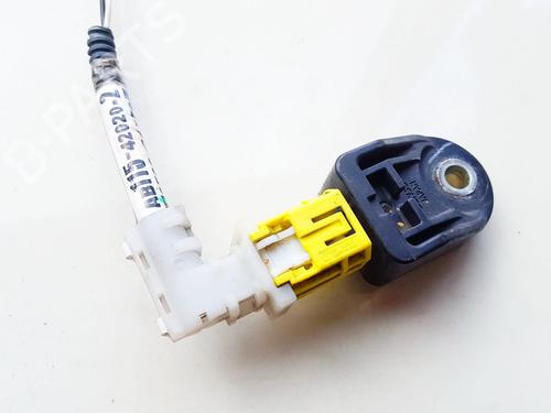 Used Electronic module Electronic module TOYOTA RAV 4 III (_A3_) 2.2 D 4WD (ALA30_, ALA30R) (136 hp) 33520532 33520532