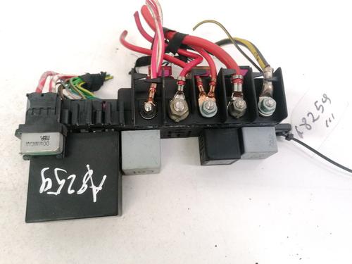 fuse-box-seat-leon-1m1-1999-2000-2001-2002-2003-2004-2005-2006-32911143 main image