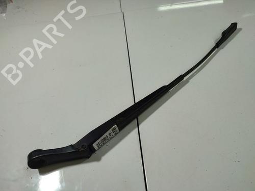 Used Front windshield wiper arm Front windshield wiper arm 32554817 32554817