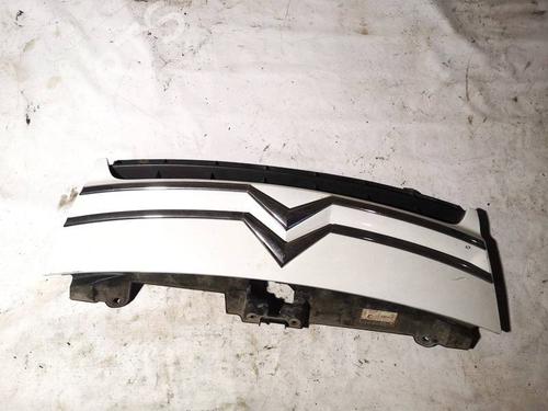 Used Grille Grille 35229637 35229637