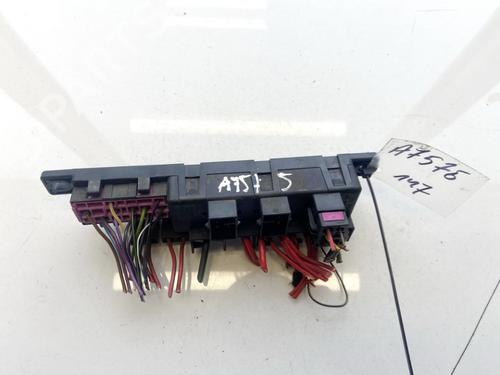fuse-box-vw-passat-b55-3b3-2000-2001-2002-2003-2004-2005-32891904 main image