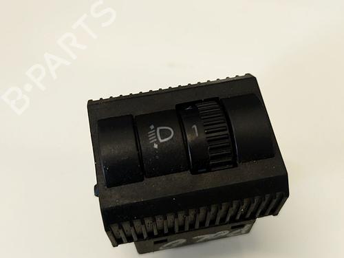 Used Switch Switch VW GOLF V (1K1) 1.9 TDI (90 hp) 34783670 34783670