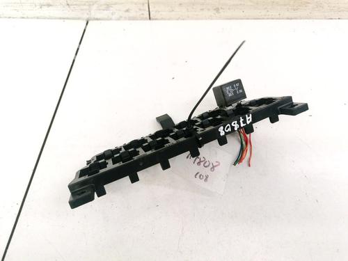 fuse-box-audi-a6-c5-4b2-4b4-1997-1998-1999-2000-2001-2002-2003-2004-2005-32902398 main image