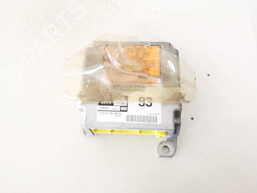 Used ECU airbags ECU airbags TOYOTA COROLLA Verso (_E12_) 2.0 D-4D (CDE120_, CDE120R) (90 hp) 33071741 33071741