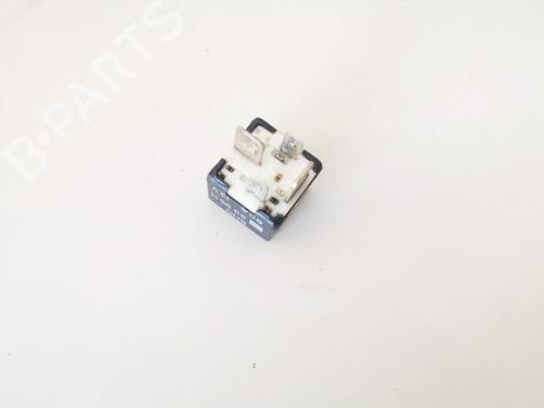 Electronic sensor AUDI 80 B4 Saloon (8C2) 1.9 TDI | BP33072911M84 - Image 2