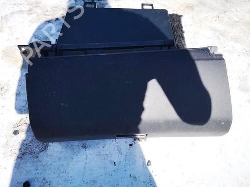 Used Glove box Glove box MERCEDES-BENZ B-CLASS Sports Tourer (W245) B 180 CDI (245.207) (109 hp) 35273317 35273317