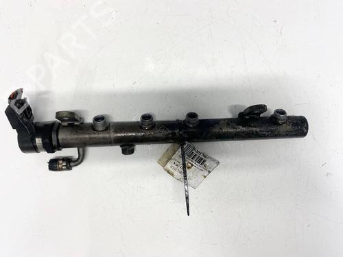 Used Injection rail Injection rail 35243374 35243374