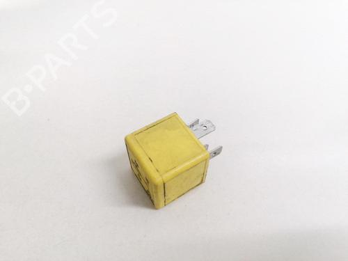 Used Electronic sensor Electronic sensor LAND ROVER FREELANDER I (L314) 2.0 DI 4x4 (98 hp) 33084049 33084049