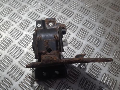 Used Engine mount Engine mount TOYOTA AVENSIS (_T25_) 2.0 D-4D (CDT250_, CDT250R) (116 hp) 33497340 33497340