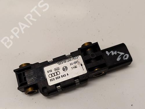 Used Electronic module Electronic module RENAULT MEGANE Scenic (JA0/1_) 1.9 dTi (JA0N) (98 hp) 33488922 33488922
