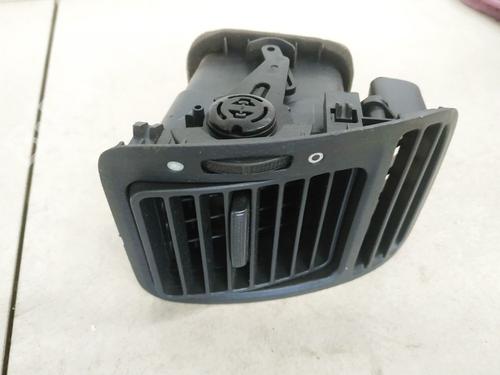 air-vent-honda-stream-rn-2001-32892414 main image