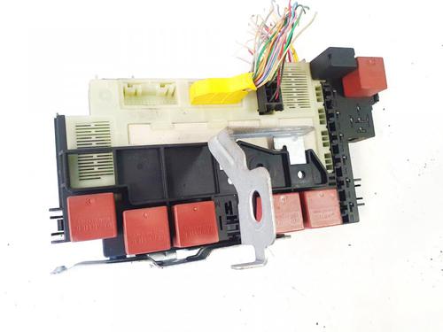 fuse-box-renault-clio-ii-hatchback-van-sb012_-1998-32917130 main image