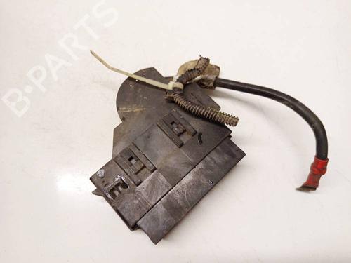 fuse-box-opel-zafira-a-mpv-t98-1999-2000-2001-2002-2003-2004-2005-2006-33098239 main image