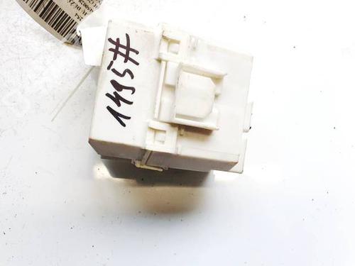 Used Fuse box Fuse box MERCEDES-BENZ GL-CLASS (X164) GL 420 CDI 4-matic (164.828) (306 hp) 40166399 40166399