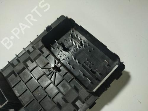 Fuse box SKODA OCTAVIA II (1Z3) 1.9 TDI | BP32562907E1 - Image 2