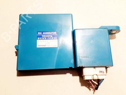 Used Electronic module Electronic module TOYOTA YARIS (_P9_) 1.4 D-4D (NLP90_, NLP90R) (90 hp) 33515234 33515234