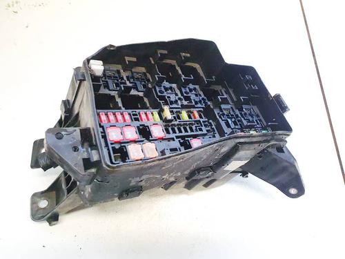 fuse-box-toyota-rav-4-iii-_a3_-2005-2006-2007-2008-2009-2010-2011-2012-2013-2014-32616214 main image