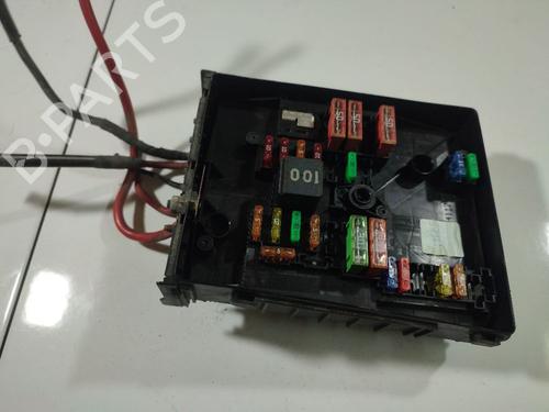 Fuse box SKODA SUPERB II (3T4) 1.6 TDI | BP38576285E1 - Image 3