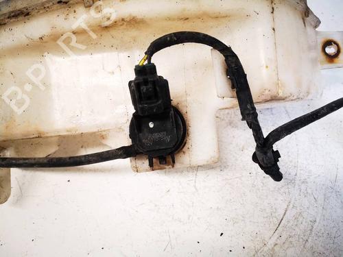 Used Washer pump Washer pump MERCEDES-BENZ E-CLASS (W212) E 200 CDI / BlueTEC (212.005, 212.006) (136 hp) 36524267 36524267