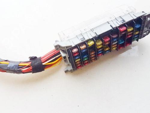 Used Fuse box Fuse box OPEL MERIVA A MPV (X03) 1.7 CDTI (E75) (100 hp) 33529568 33529568