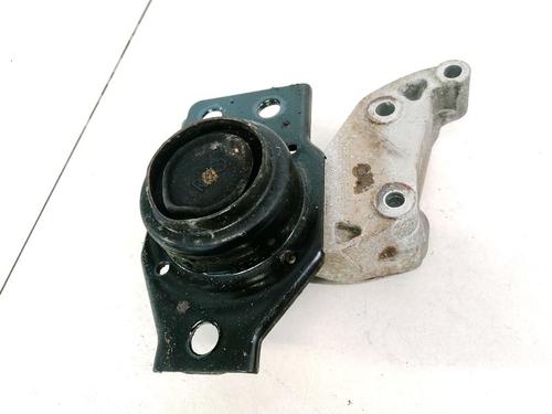 Used Engine mount Engine mount 32889559 32889559