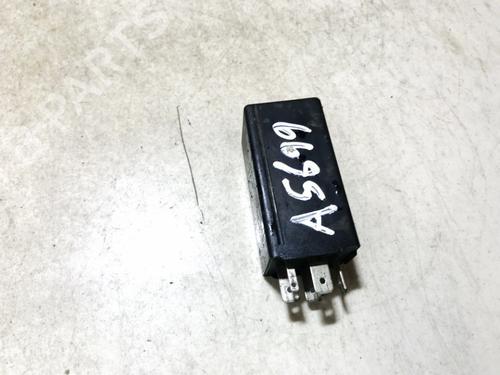 Used Electronic sensor Electronic sensor AUDI 100 C3 Saloon (443, 444) 2.0 D (70 hp) 33099452 33099452