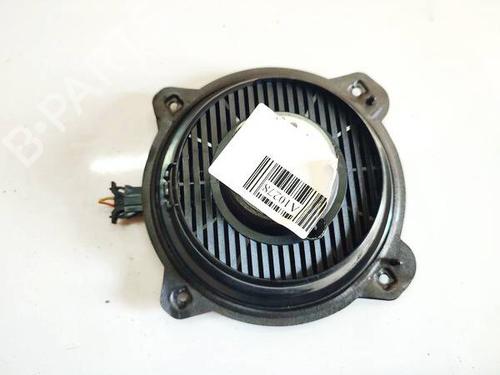 speaker-audi-a3-8p1-2003-2004-2005-2006-2007-2008-2009-2010-2011-2012-2013-32581476 main image