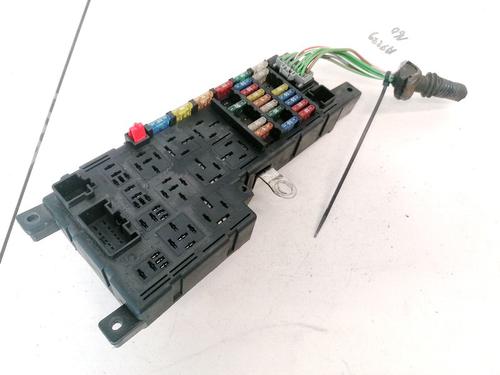 Used Fuse box Fuse box VOLVO S60 I (384) 2.4 (140 hp) 32882095 32882095