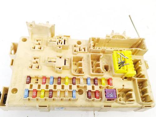 Fuse box PEUGEOT 407 (6D_) 1.6 HDi 110 (6D9HZC, 6D9HYC) | BP34050351E1 - Image 3