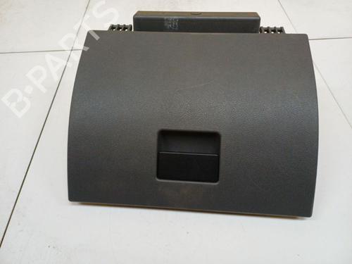 Used Glove box Glove box 38630420 38630420