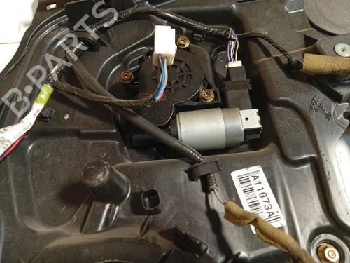 Used Right rear window motor Right rear window motor 34826727 34826727