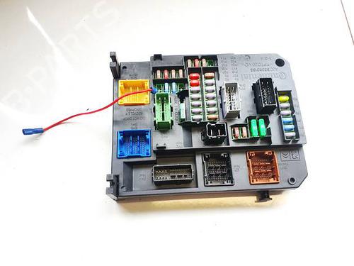 Fuse box CITROËN C4 Picasso II 1.6 HDi / BlueHDi 115 | BP32573837E1  - Image 5