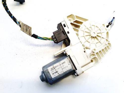 Used Right rear window motor Right rear window motor 34847778 34847778
