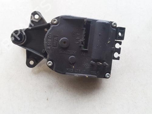 Used Electronic module Electronic module VW GOLF IV (1J1) 1.9 TDI (90 hp) 33517918 33517918