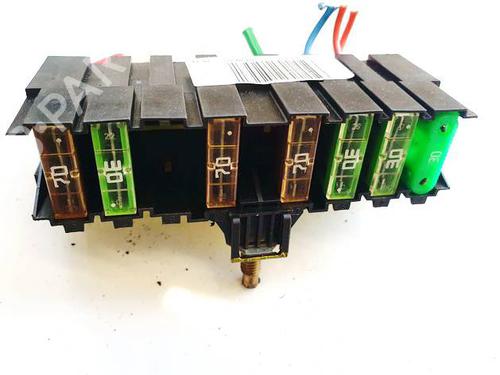 Used Fuse box Fuse box 36852096 36852096
