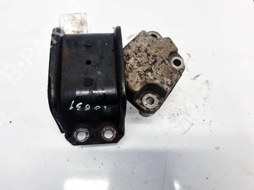 Used Engine mount Engine mount CITROËN C4 I (LC_) 1.6 HDi (90 hp) 32531188 32531188