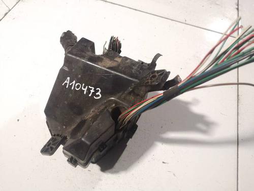 fuse-box-toyota-yaris-_p9_-2005-2006-2007-2008-2009-2010-2011-2012-2013-2014-32571133 main image