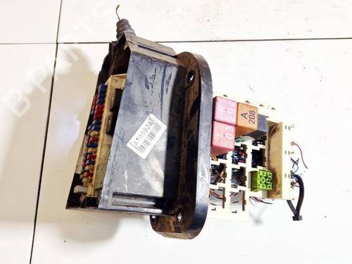 fuse-box-volvo-v70-i-875-876-1995-1996-1997-1998-1999-2000-32570871 main image
