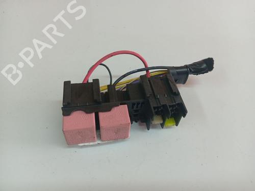 Used Fuse box Fuse box 36686217 36686217