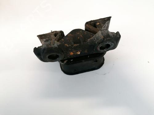 Used Engine mount Engine mount OPEL MERIVA A MPV (X03) 1.7 DTI (E75) (75 hp) 32881258 32881258