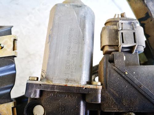 Right front window motor AUDI A4 B5 (8D2) 1.9 TDI | BP35577409E20 - Image 2